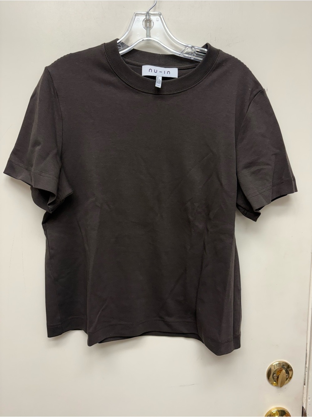 Nu-in Women's Short Sleeve Crew Tee in Dark Brown